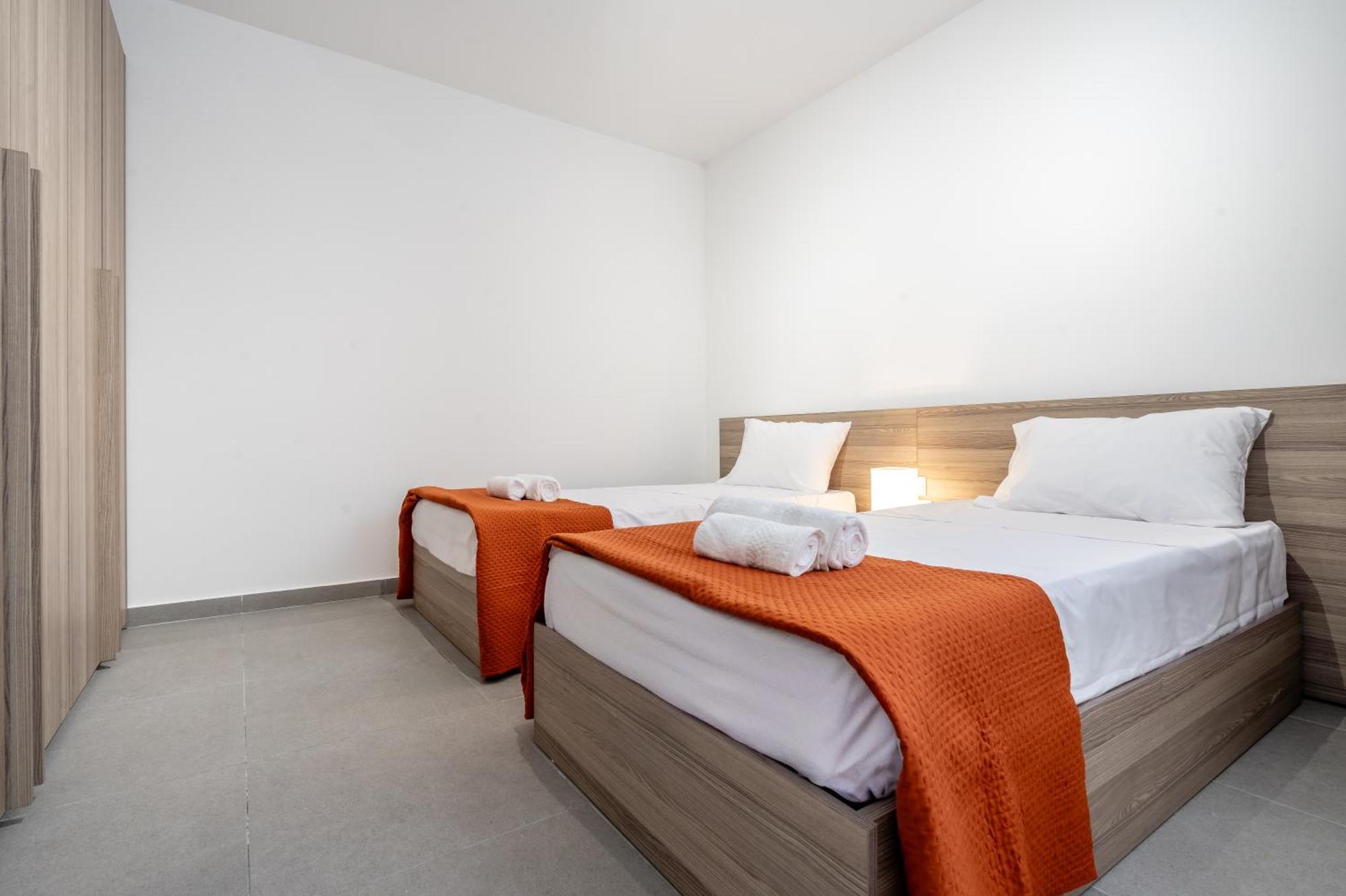 Apartment Bright And Modern 2 Bedroom