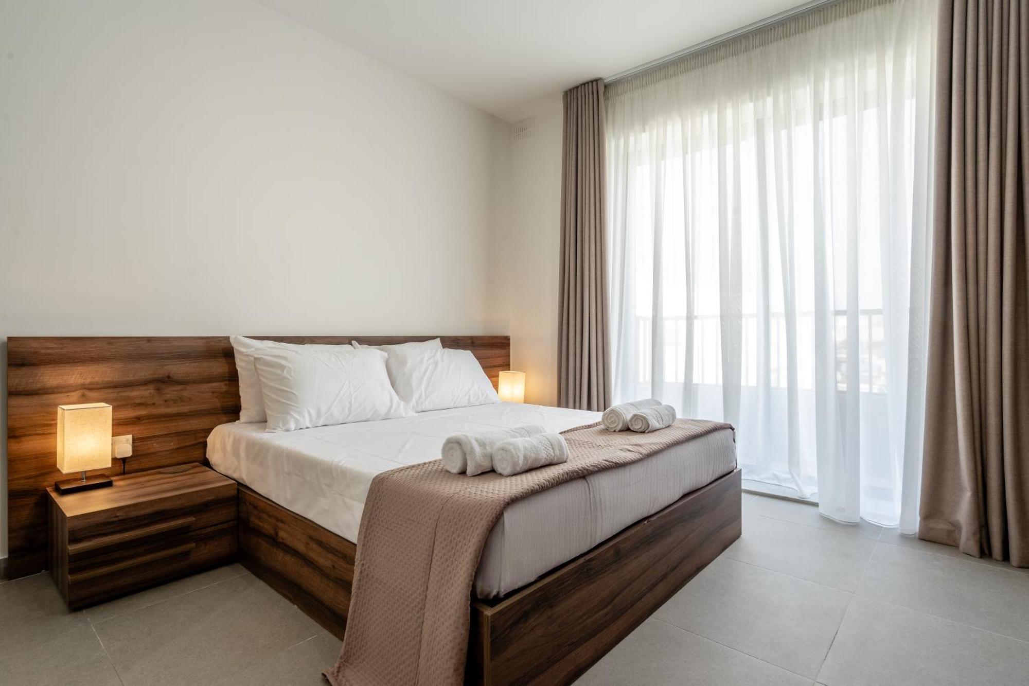Bright And Modern 2 Bedroom Is-Swieqi